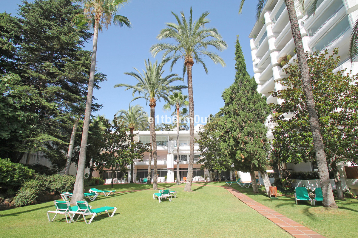 Appartement te koop in The Golden Mile | 1 slaapkamers H5389318