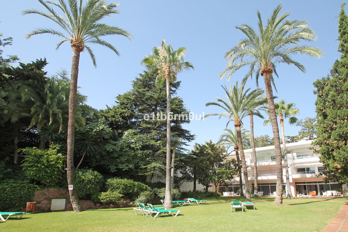 Appartement te koop in The Golden Mile | 1 slaapkamers H5389318