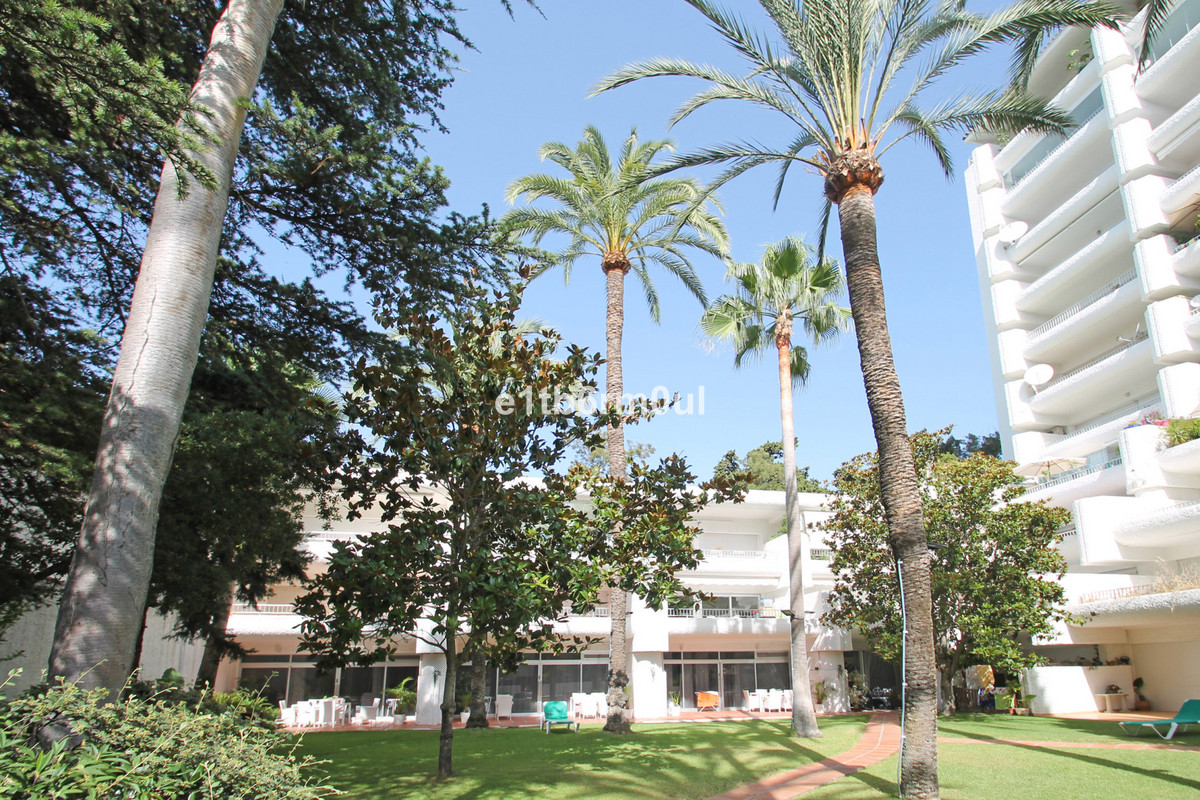 Appartement te koop in The Golden Mile | 1 slaapkamers H5389318