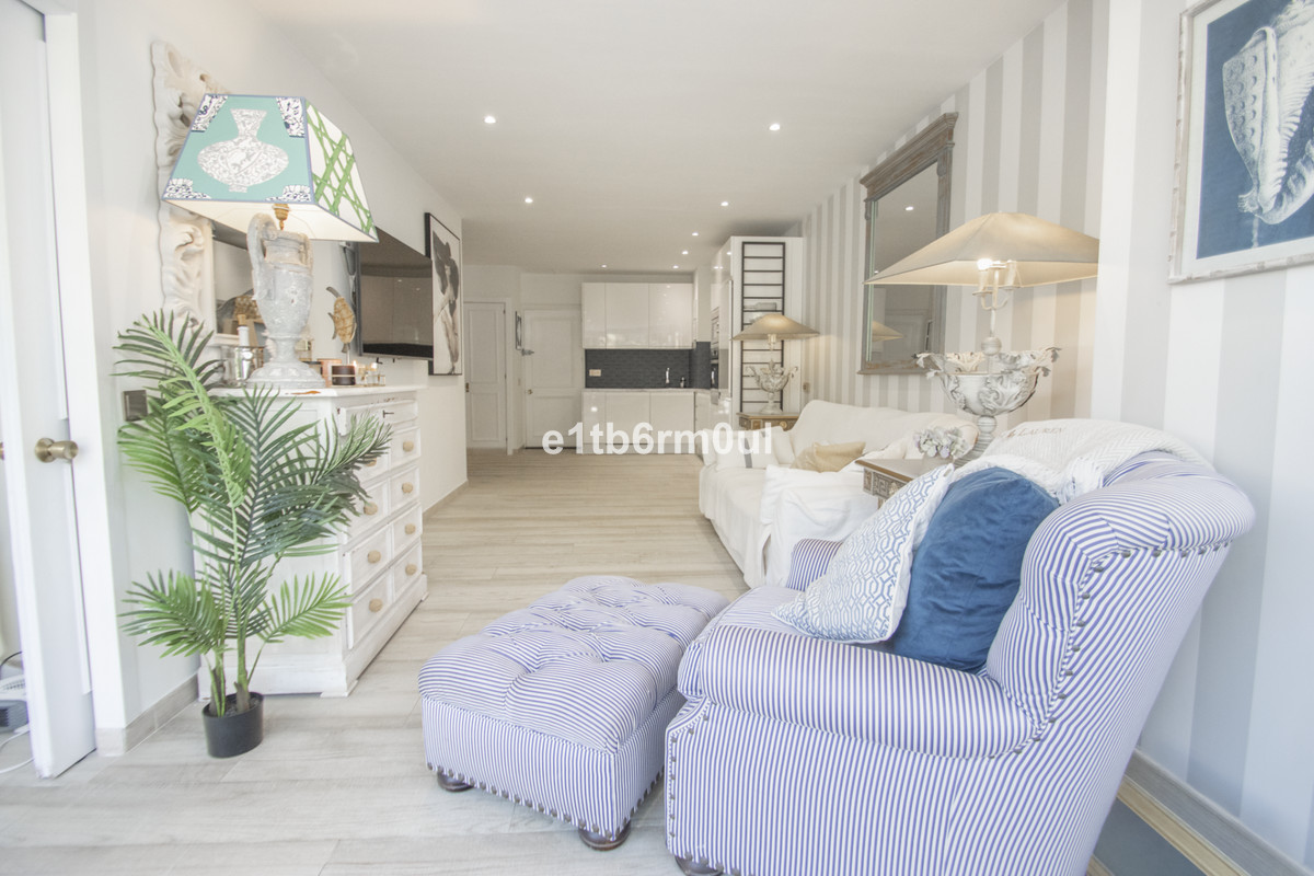 Appartement te koop in The Golden Mile | 1 slaapkamers H5389318