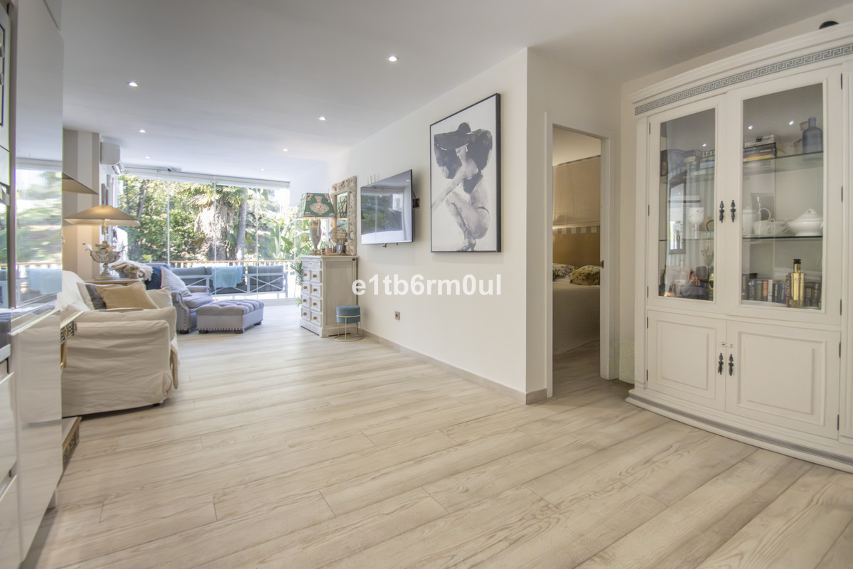Appartement te koop in The Golden Mile | 1 slaapkamers H5389318