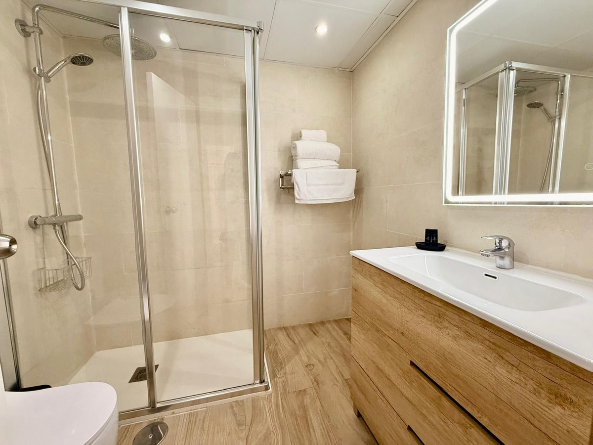 Huis te koop in The Golden Mile | 2 slaapkamers H5395126
