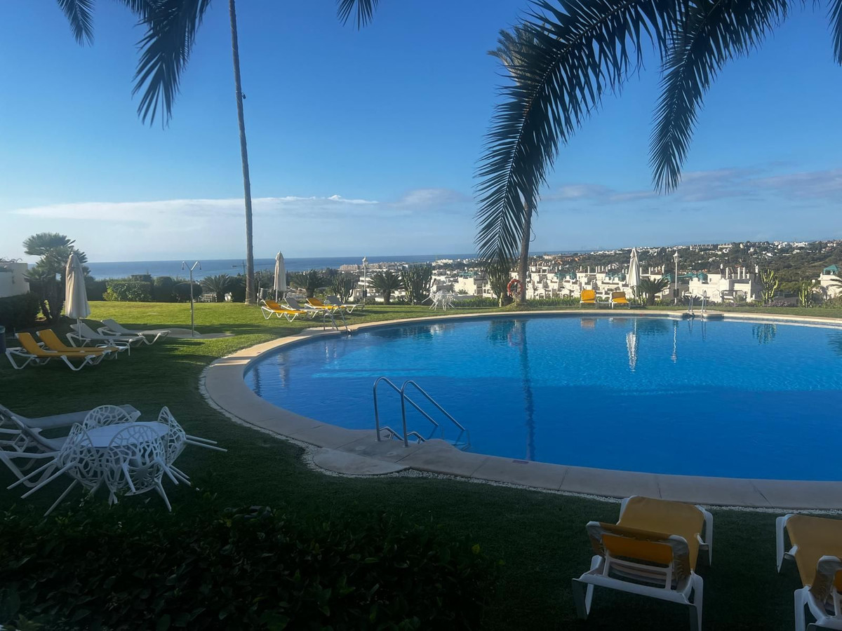 Huis te koop in The Golden Mile | 2 slaapkamers H5395126