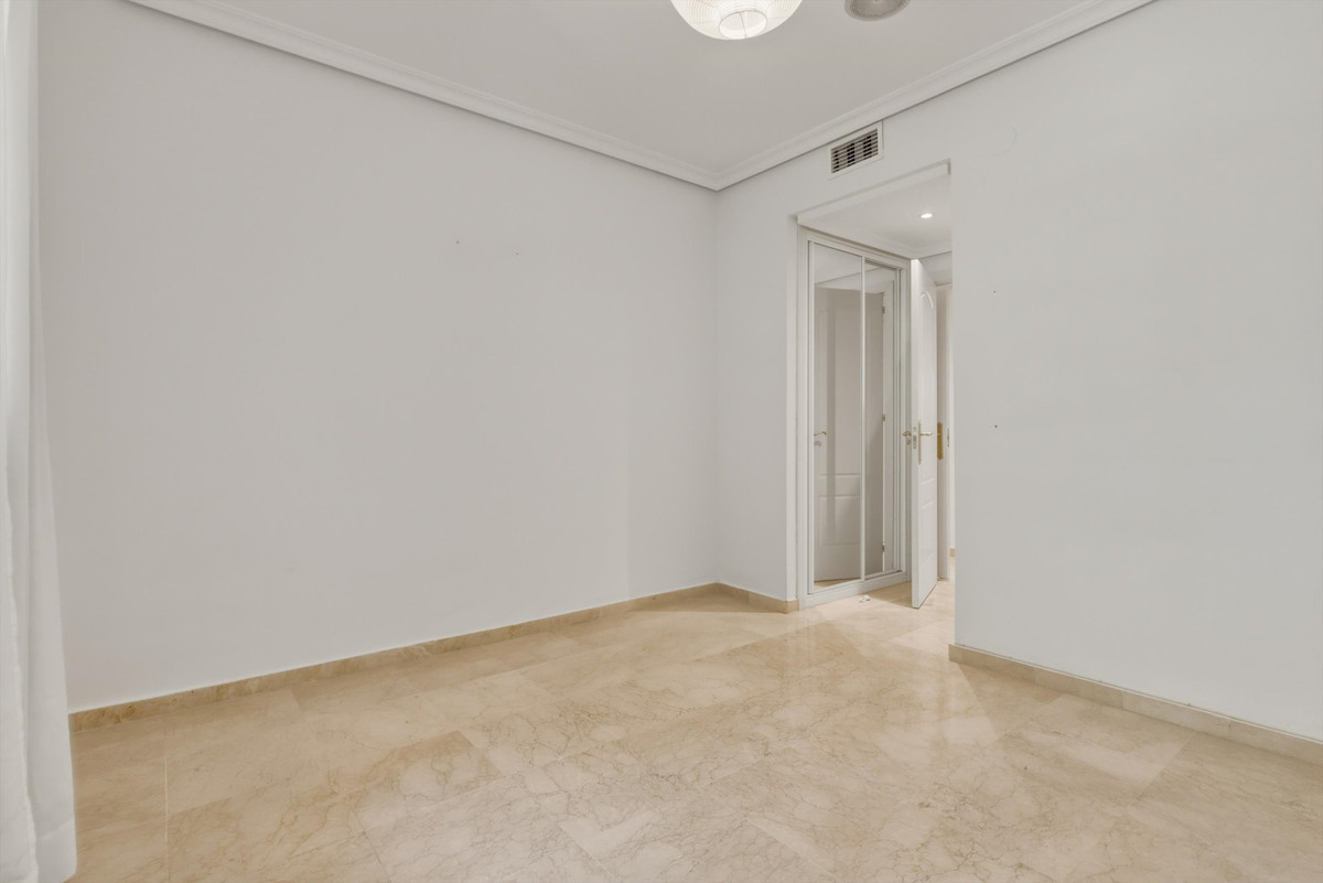 Appartement te koop in The Golden Mile | 2 slaapkamers H5396875