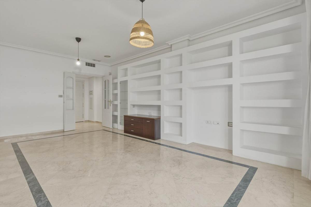 Appartement te koop in The Golden Mile | 2 slaapkamers H5396875