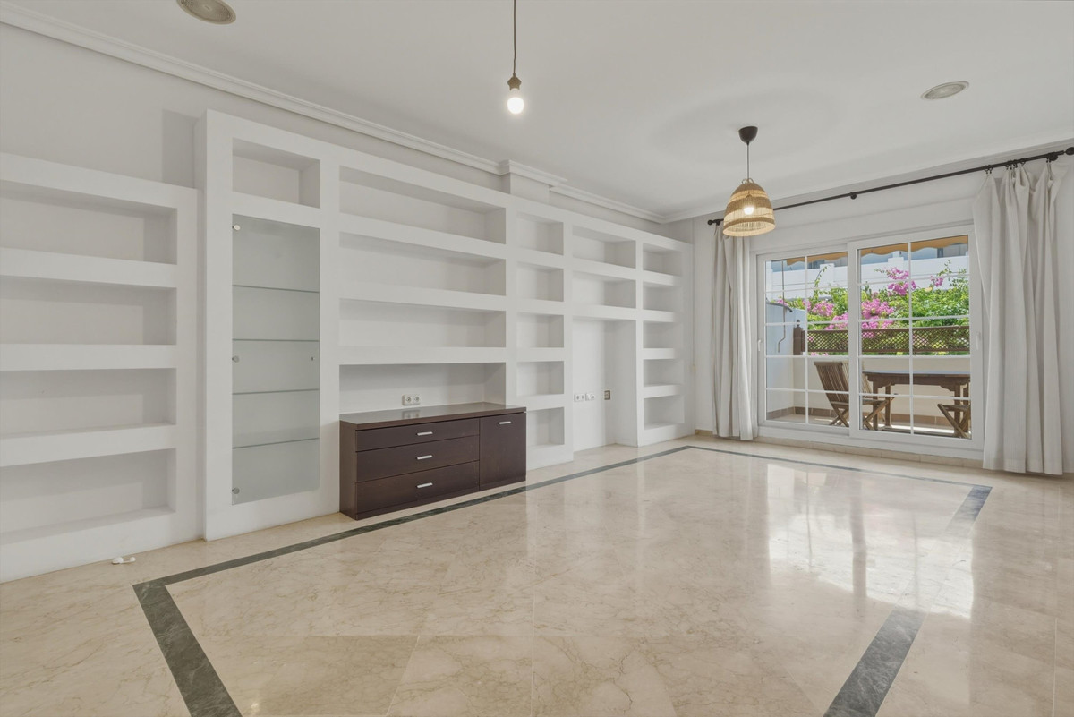 Appartement te koop in The Golden Mile | 2 slaapkamers H5396875