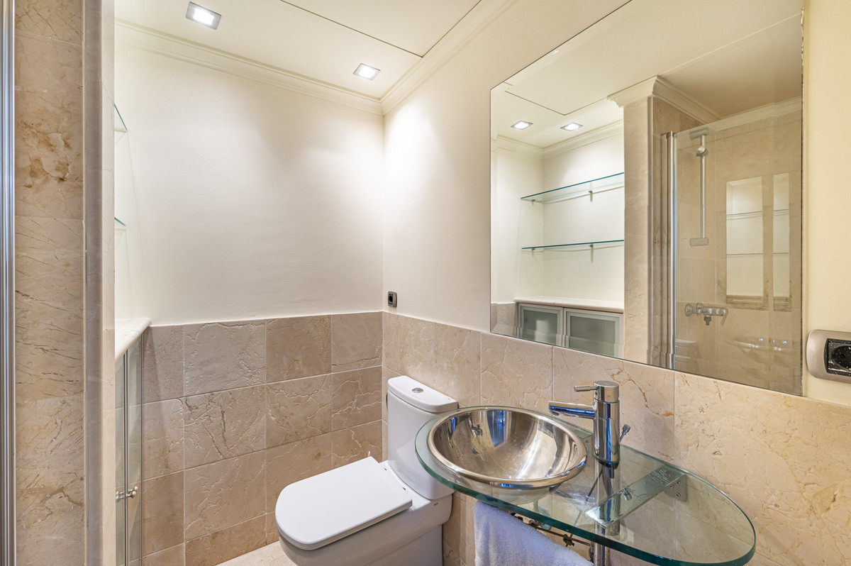 Appartement te koop in The Golden Mile | 4 slaapkamers H5400340