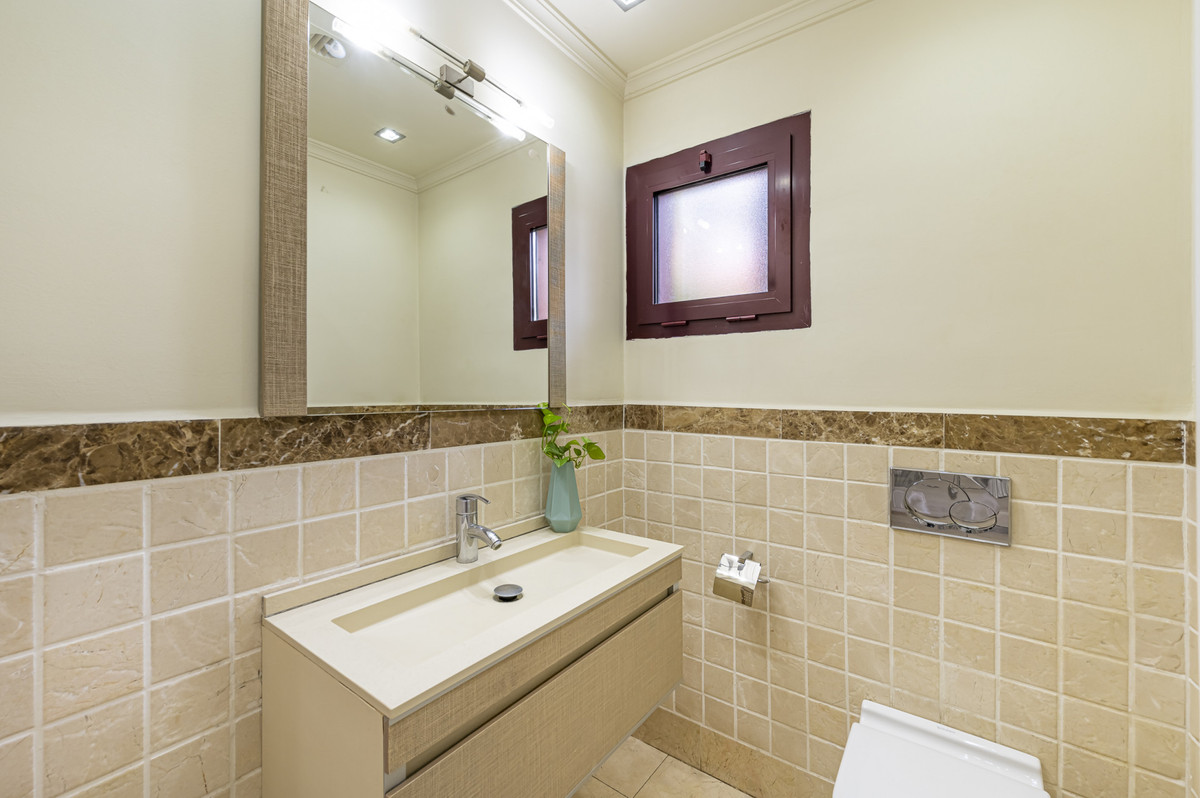 Appartement te koop in The Golden Mile | 4 slaapkamers H5400340
