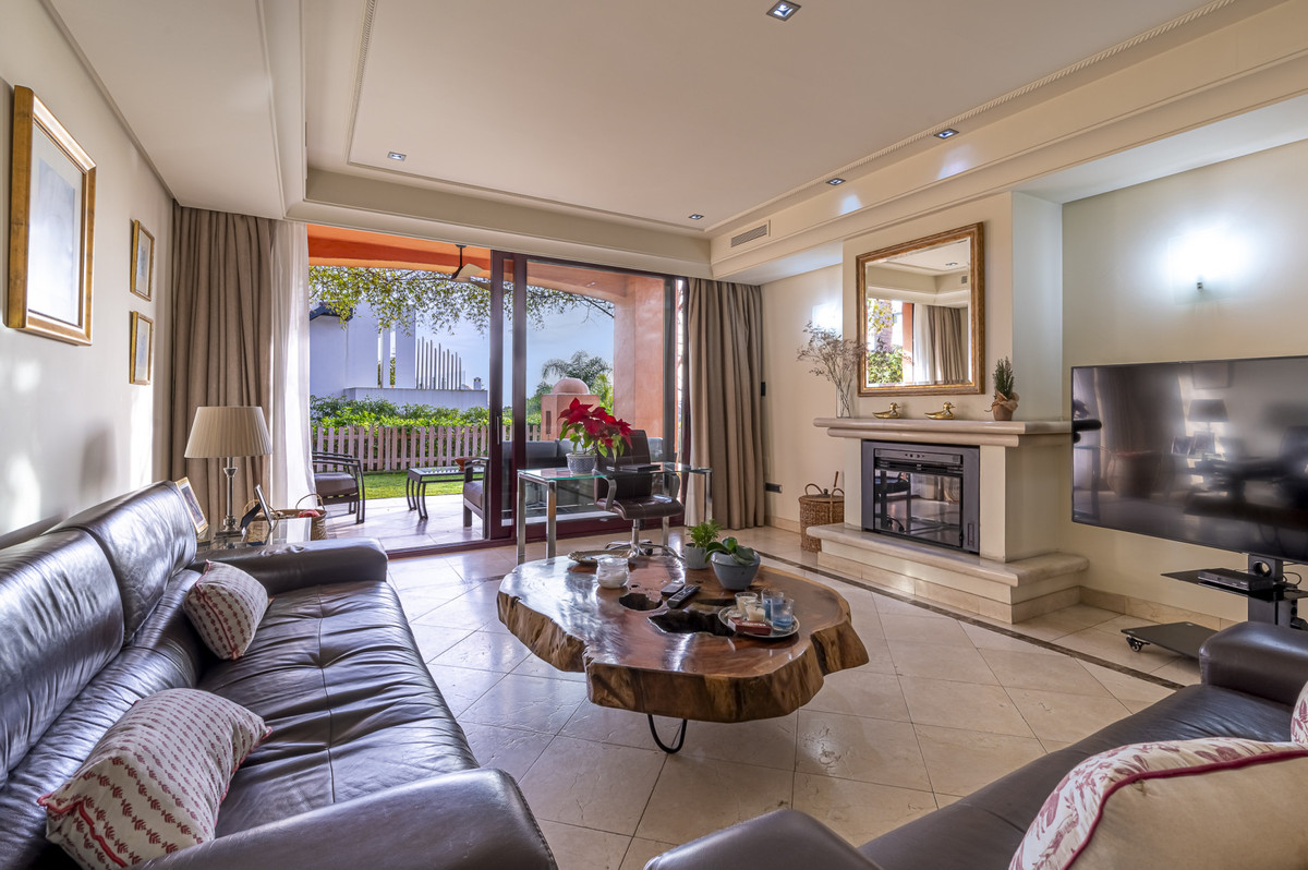 Appartement te koop in The Golden Mile | 4 slaapkamers H5400340