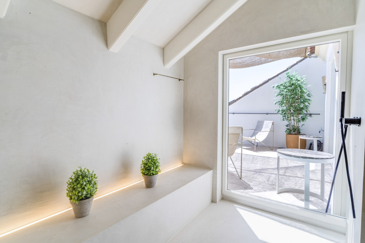 Appartement te koop in The Golden Mile | 5 slaapkamers H5401402