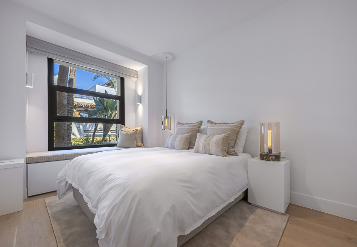 Appartement te koop in The Golden Mile | 3 slaapkamers H5410705