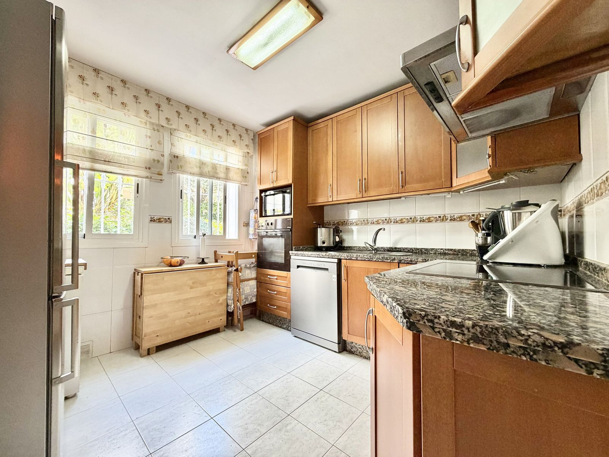 Appartement te koop in The Golden Mile | 4 slaapkamers H5414443