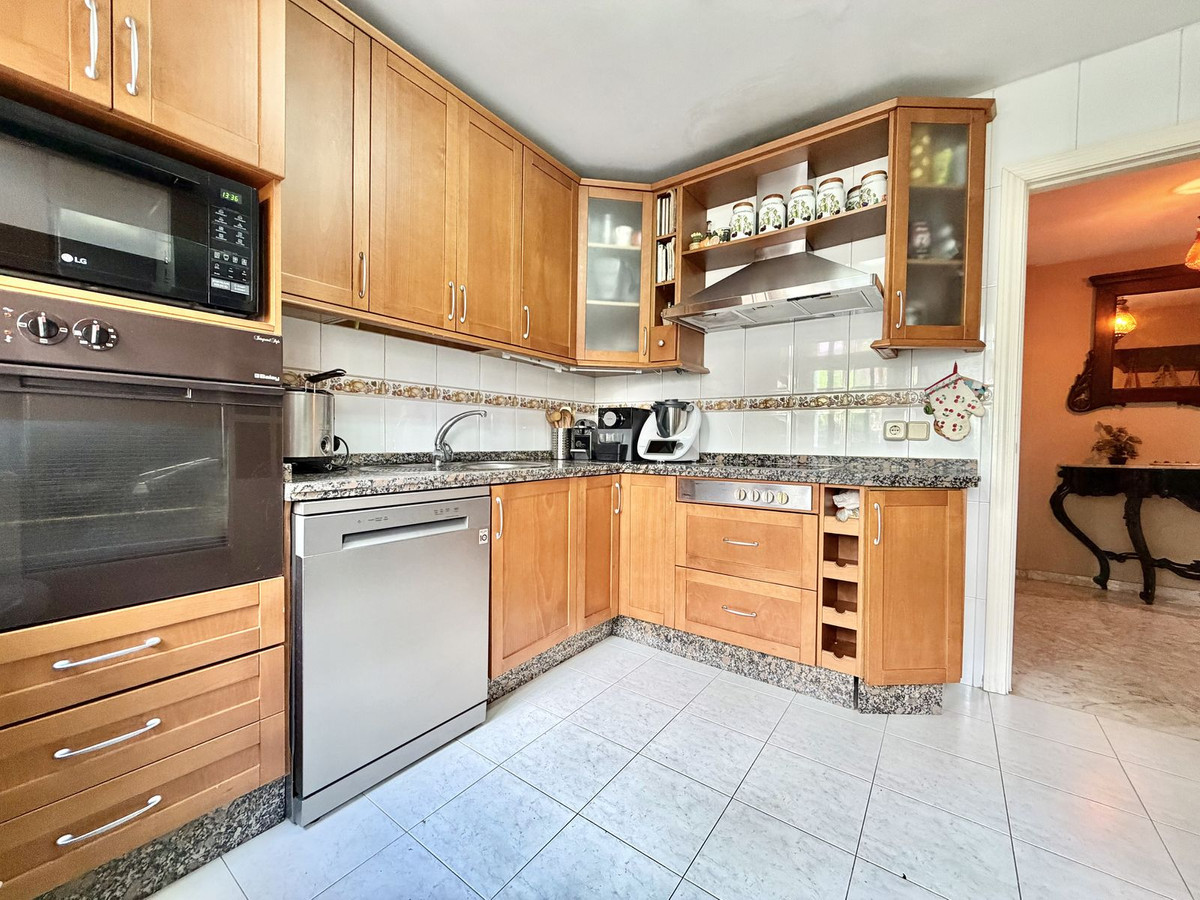 Appartement te koop in The Golden Mile | 4 slaapkamers H5414443
