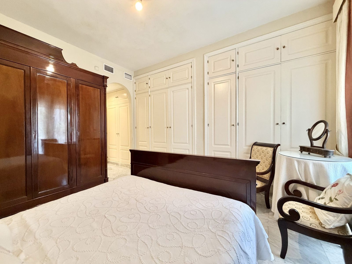 Appartement te koop in The Golden Mile | 4 slaapkamers H5414443