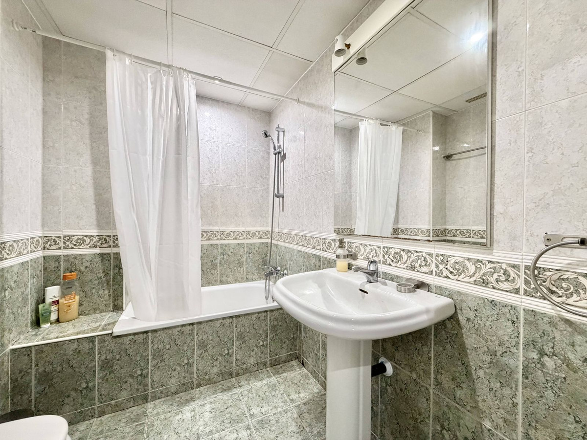 Appartement te koop in The Golden Mile | 4 slaapkamers H5414443