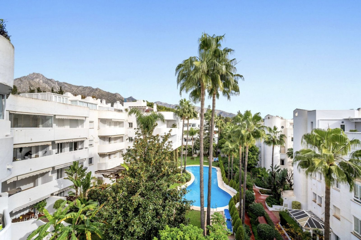 Appartement te koop in The Golden Mile | 4 slaapkamers H5414443