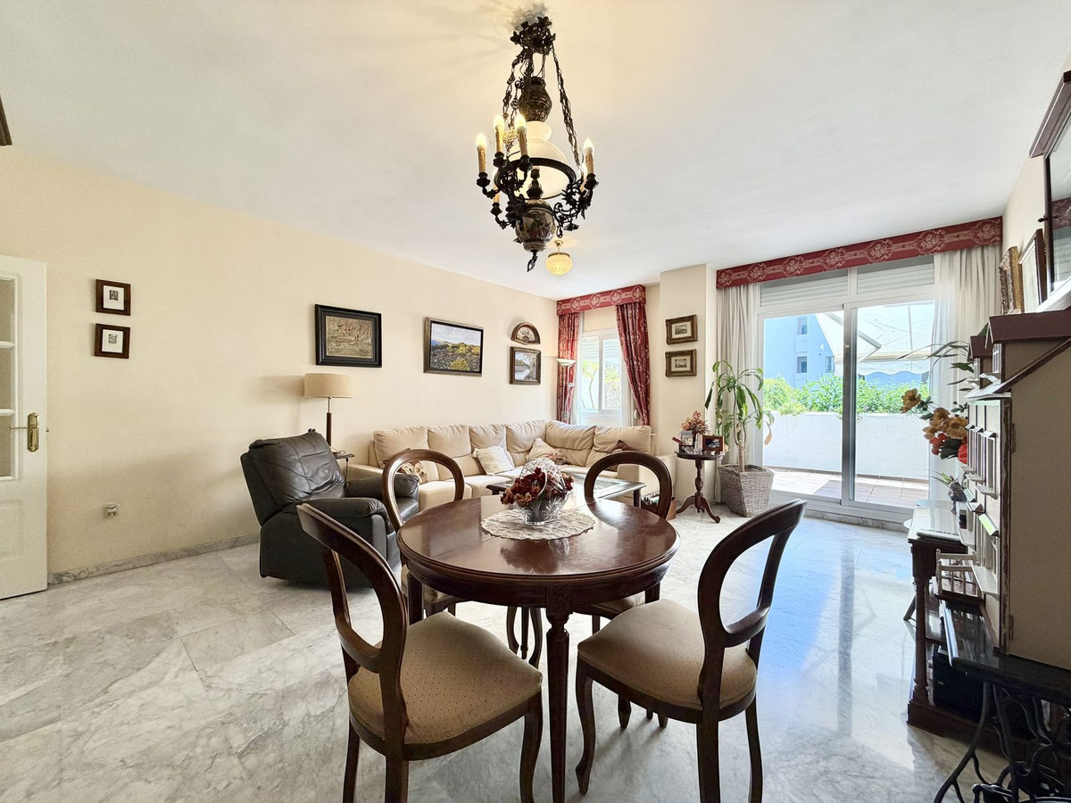 Appartement te koop in The Golden Mile | 4 slaapkamers H5414443