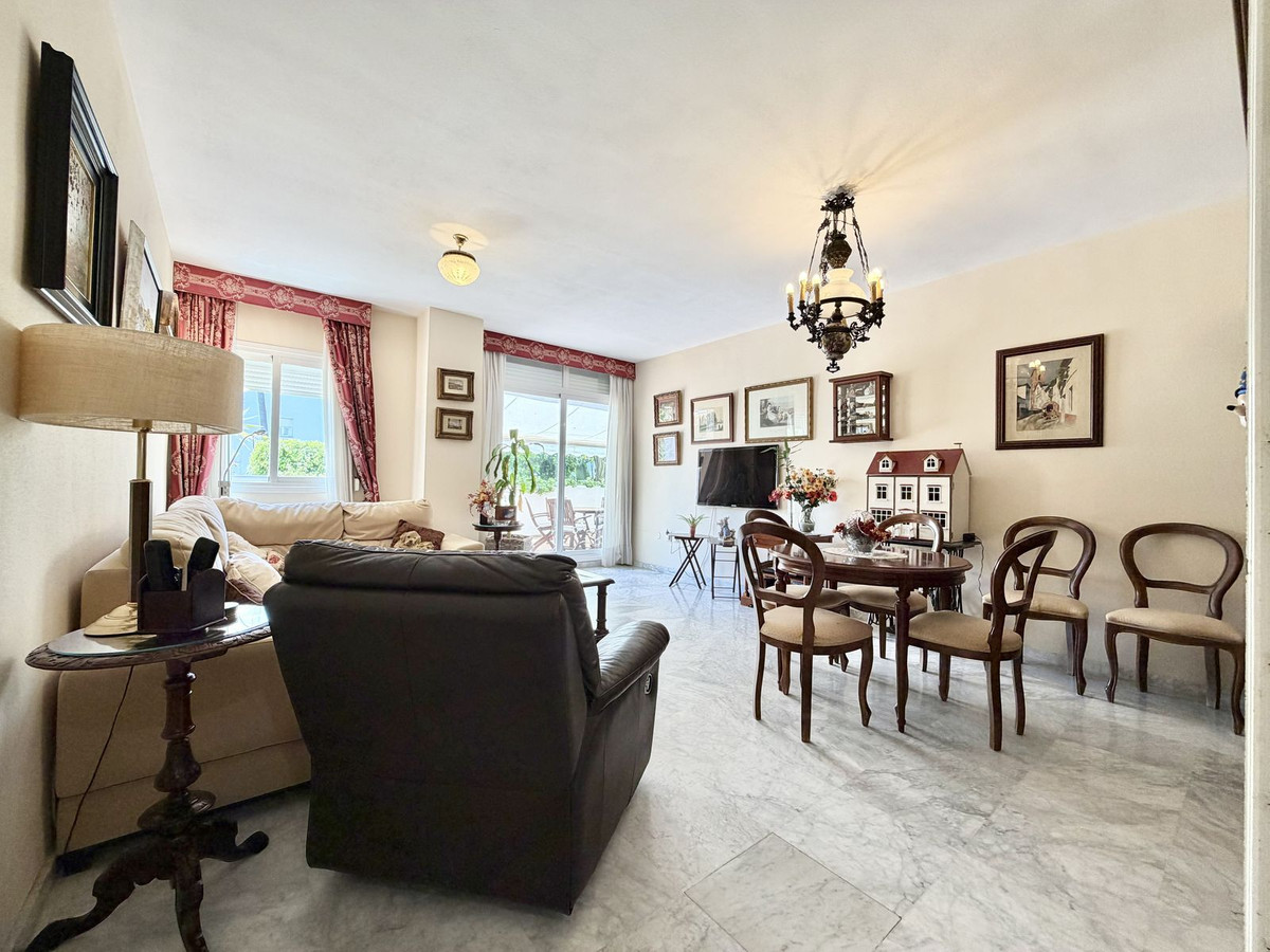 Appartement te koop in The Golden Mile | 4 slaapkamers H5414443