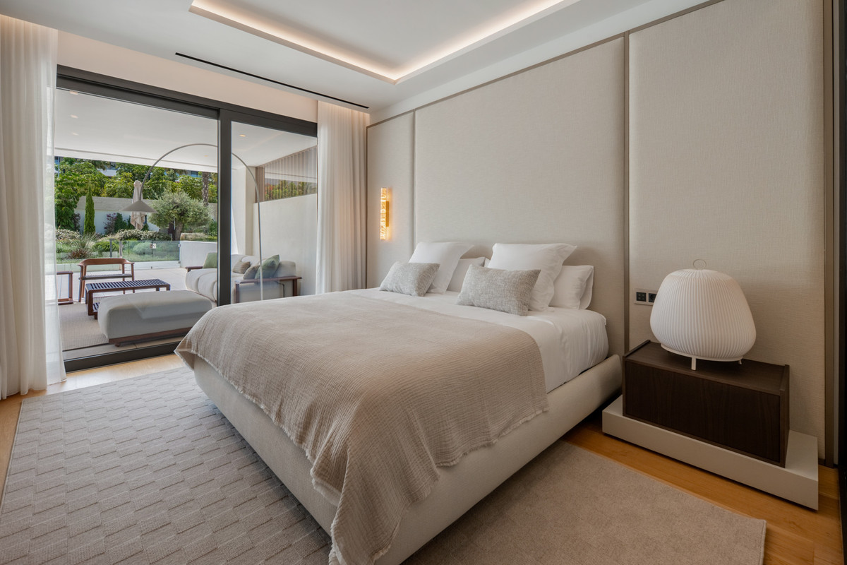 Appartement te koop in The Golden Mile | 4 slaapkamers H5426326