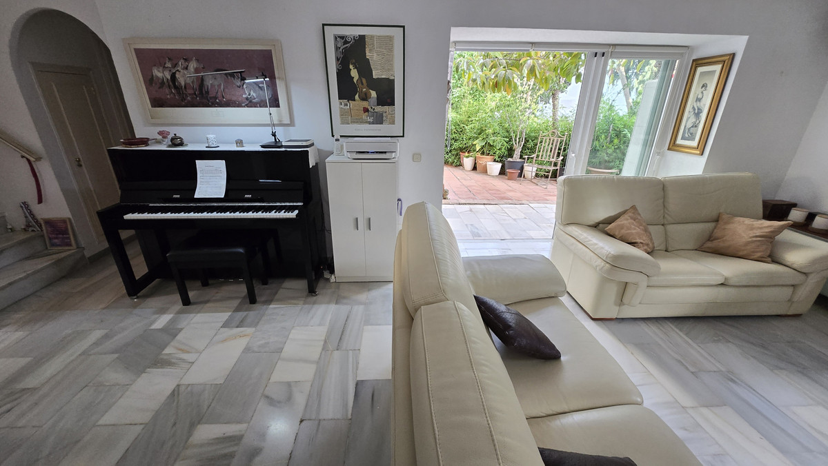 Appartement te koop in The Golden Mile | 3 slaapkamers H5426332