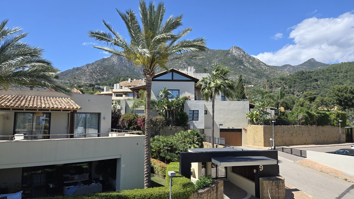Appartement te koop in The Golden Mile | 3 slaapkamers H5426332