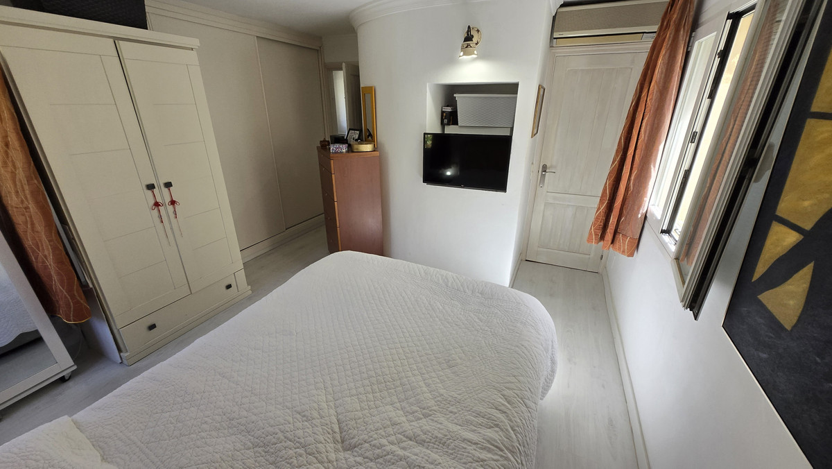 Appartement te koop in The Golden Mile | 3 slaapkamers H5426332