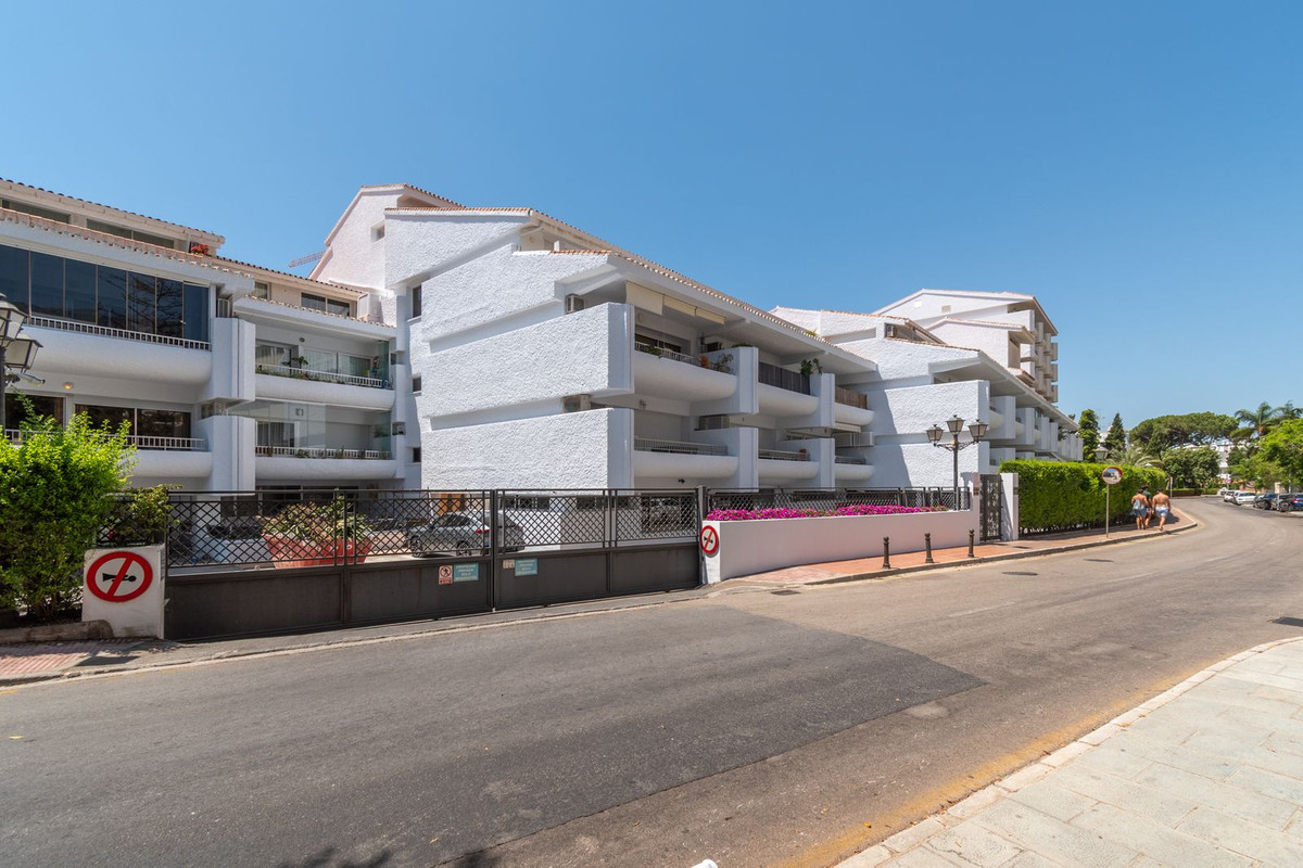 Appartement te koop in The Golden Mile | 1 slaapkamers H5427682