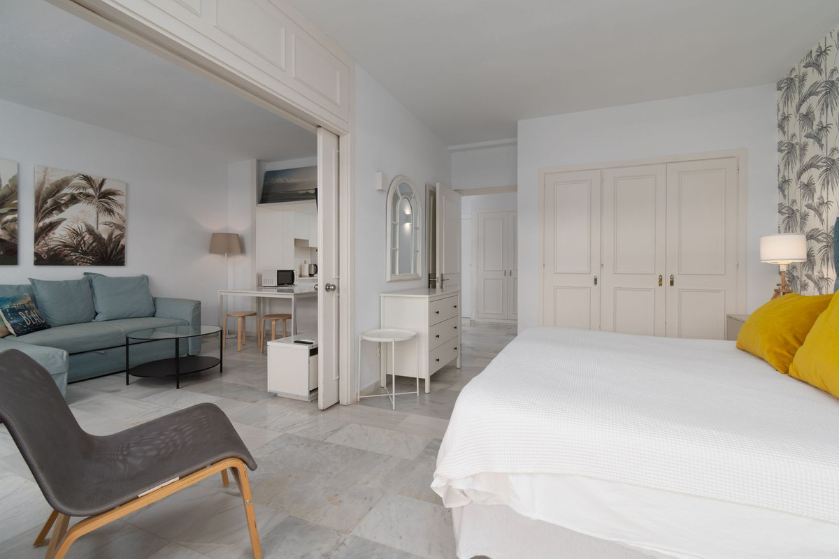 Appartement te koop in The Golden Mile | 1 slaapkamers H5427682