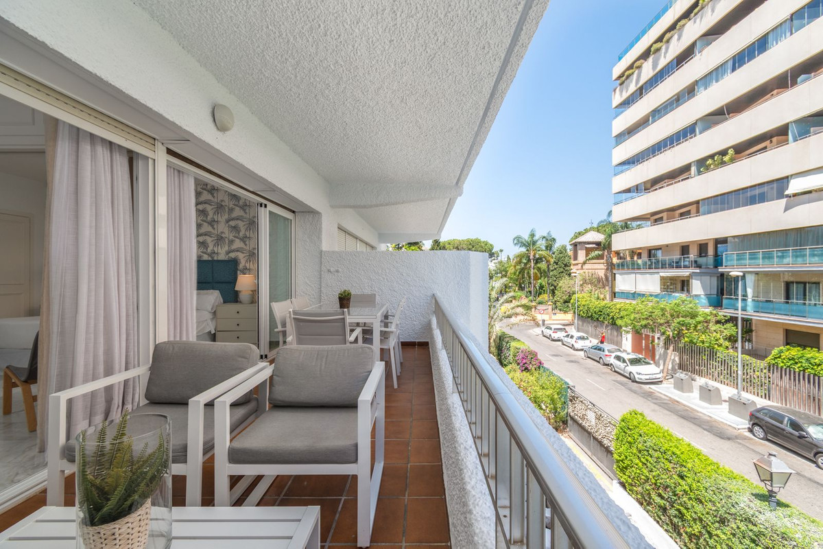 Appartement te koop in The Golden Mile | 1 slaapkamers H5427682