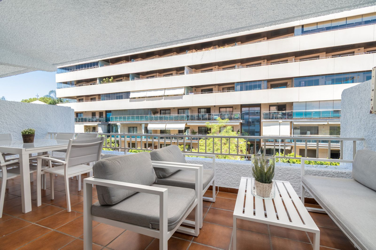 Appartement te koop in The Golden Mile | 1 slaapkamers H5427682