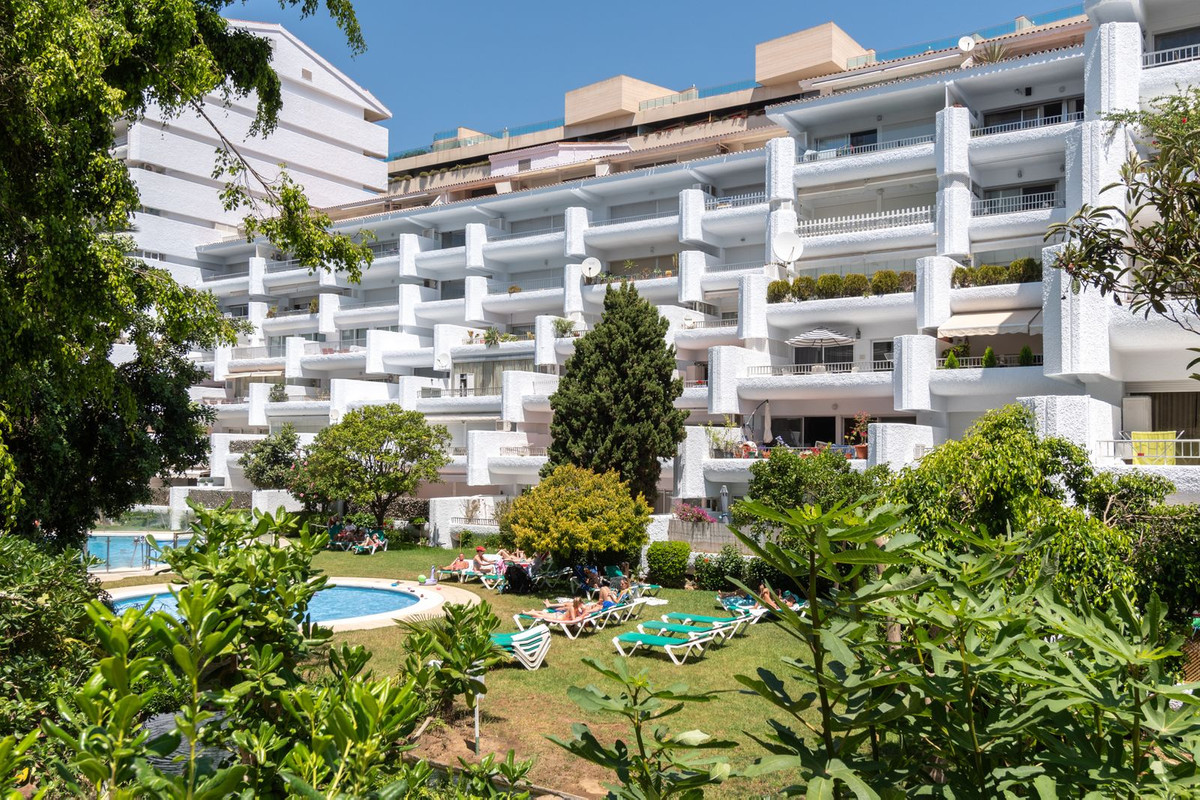 Appartement te koop in The Golden Mile | 1 slaapkamers H5427682