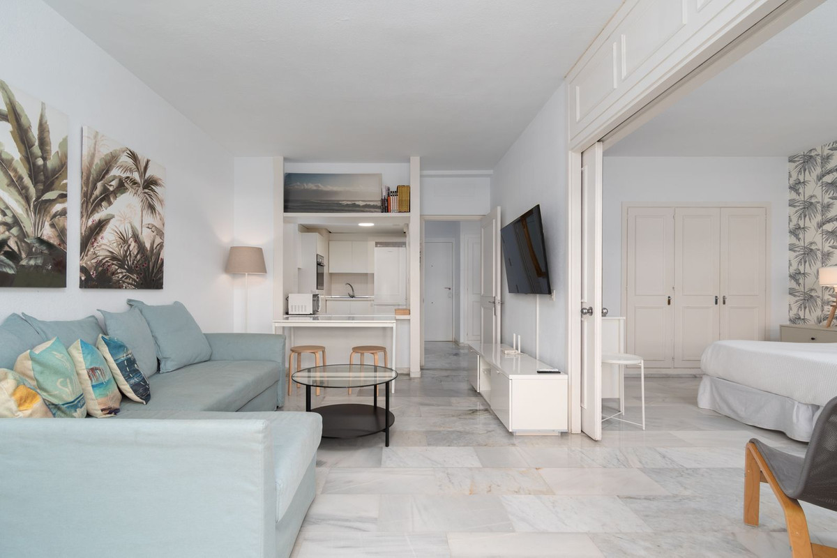 Appartement te koop in The Golden Mile | 1 slaapkamers H5427682