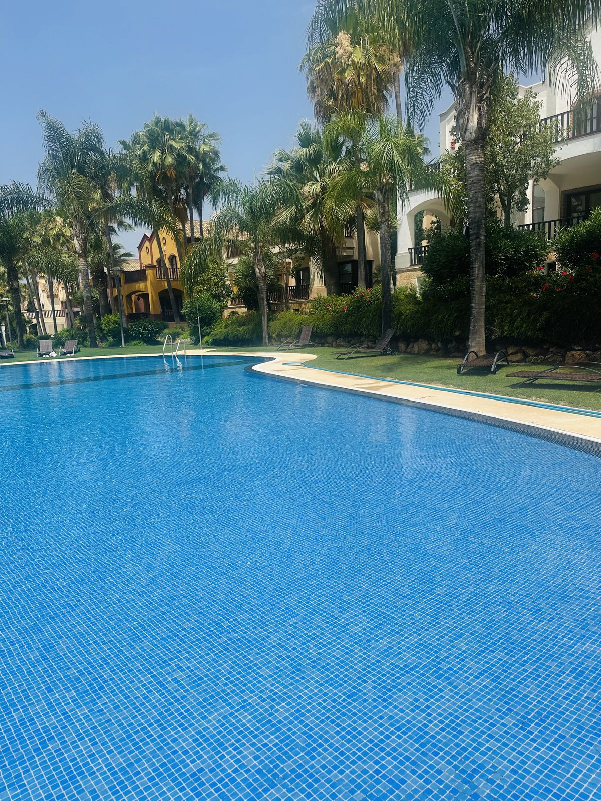 Appartement te koop in The Golden Mile | 6 slaapkamers H5430625