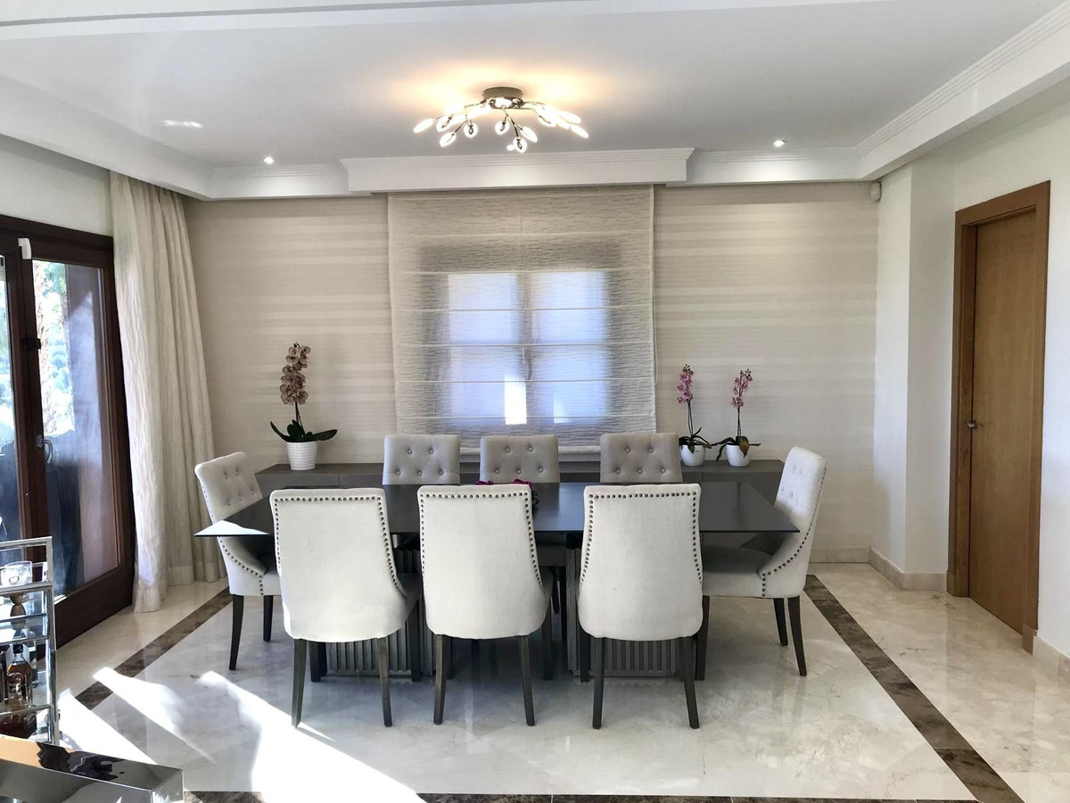 Appartement te koop in The Golden Mile | 6 slaapkamers H5430625