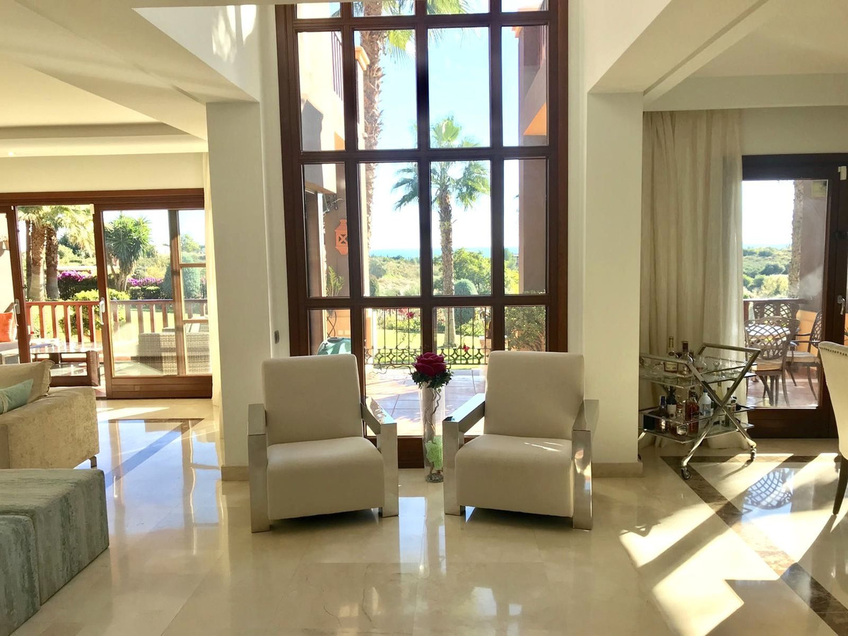 Appartement te koop in The Golden Mile | 6 slaapkamers H5430625