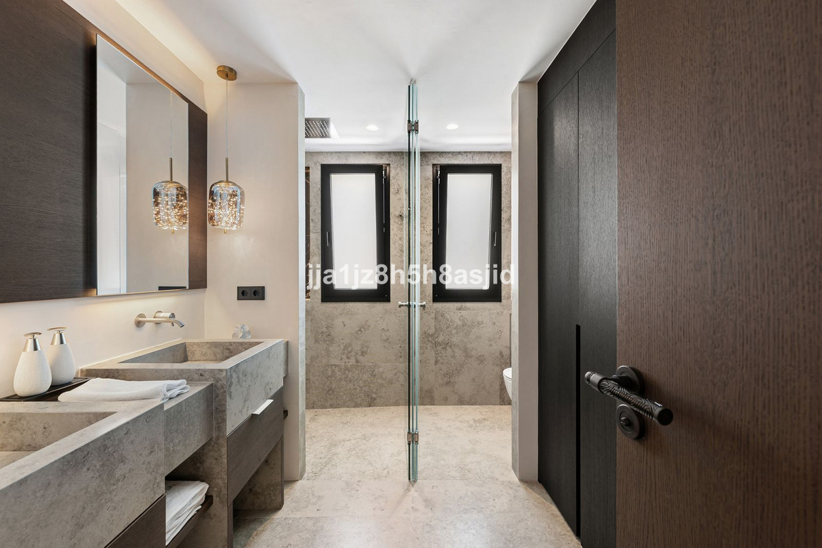 Property main view 44