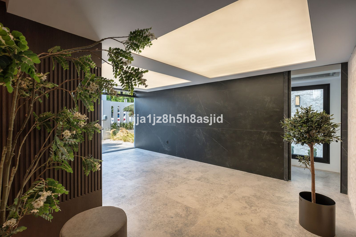Property main view 77