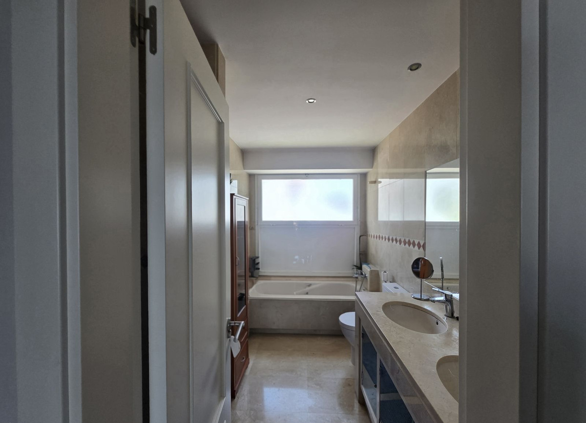 Appartement te koop in The Golden Mile | 5 slaapkamers H5432098