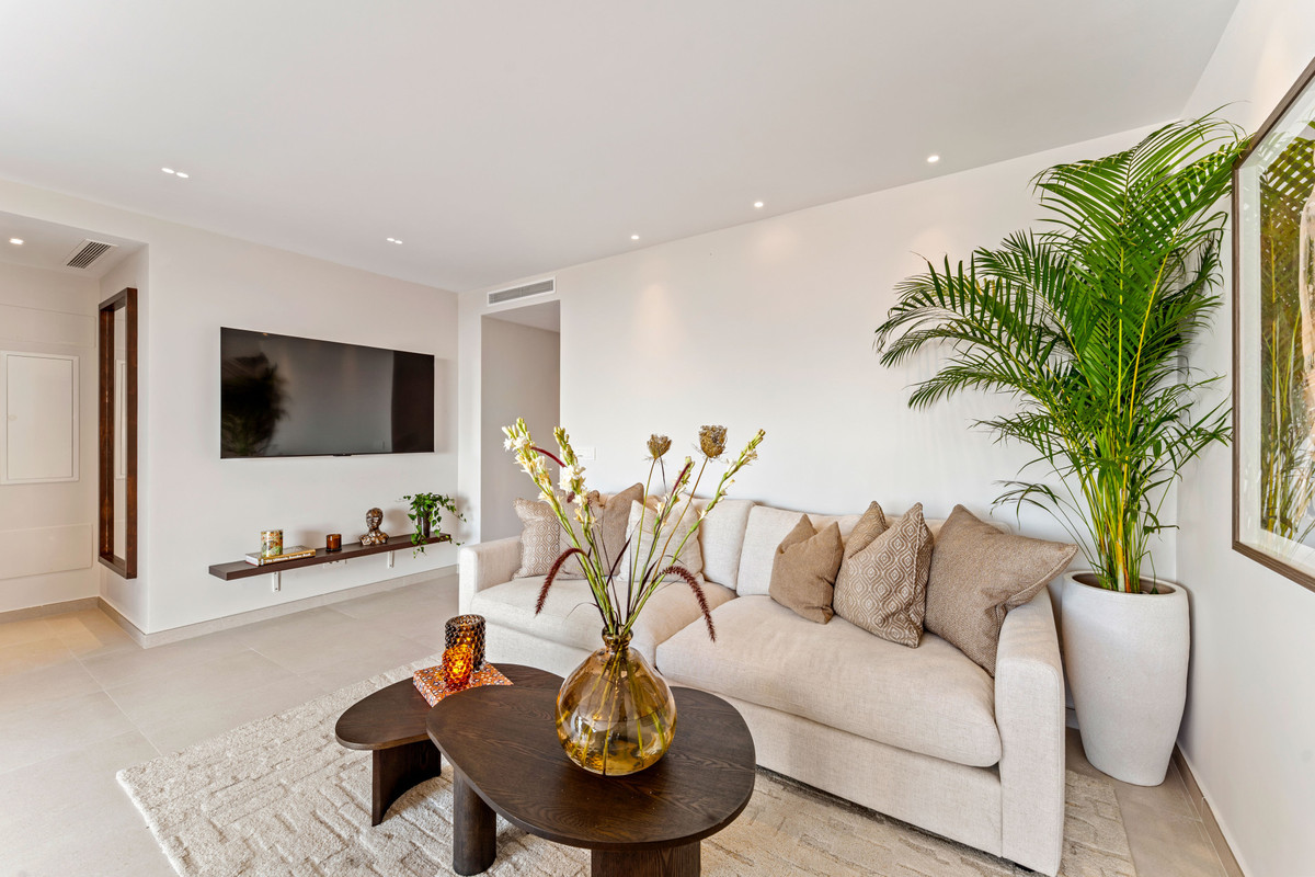 Appartement te koop in The Golden Mile | 3 slaapkamers H5434135