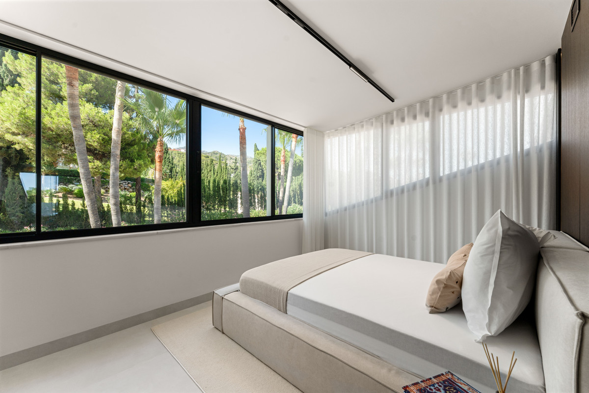 Appartement te koop in The Golden Mile | 4 slaapkamers H5441539