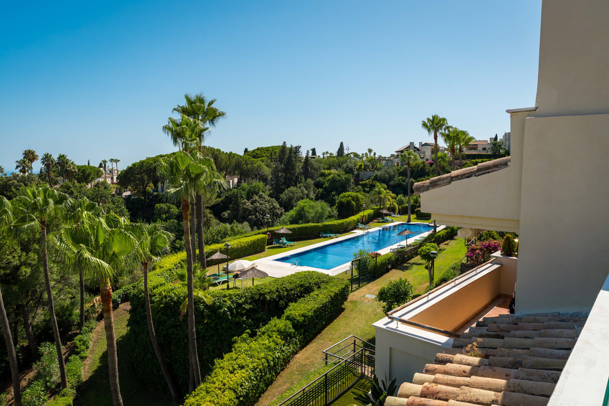 Appartement te koop in The Golden Mile | 4 slaapkamers H5441539