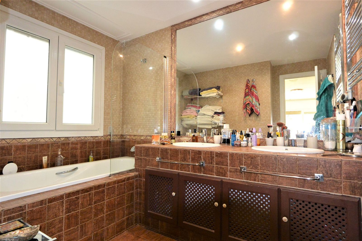 Appartement te koop in The Golden Mile | 2 slaapkamers H5442028