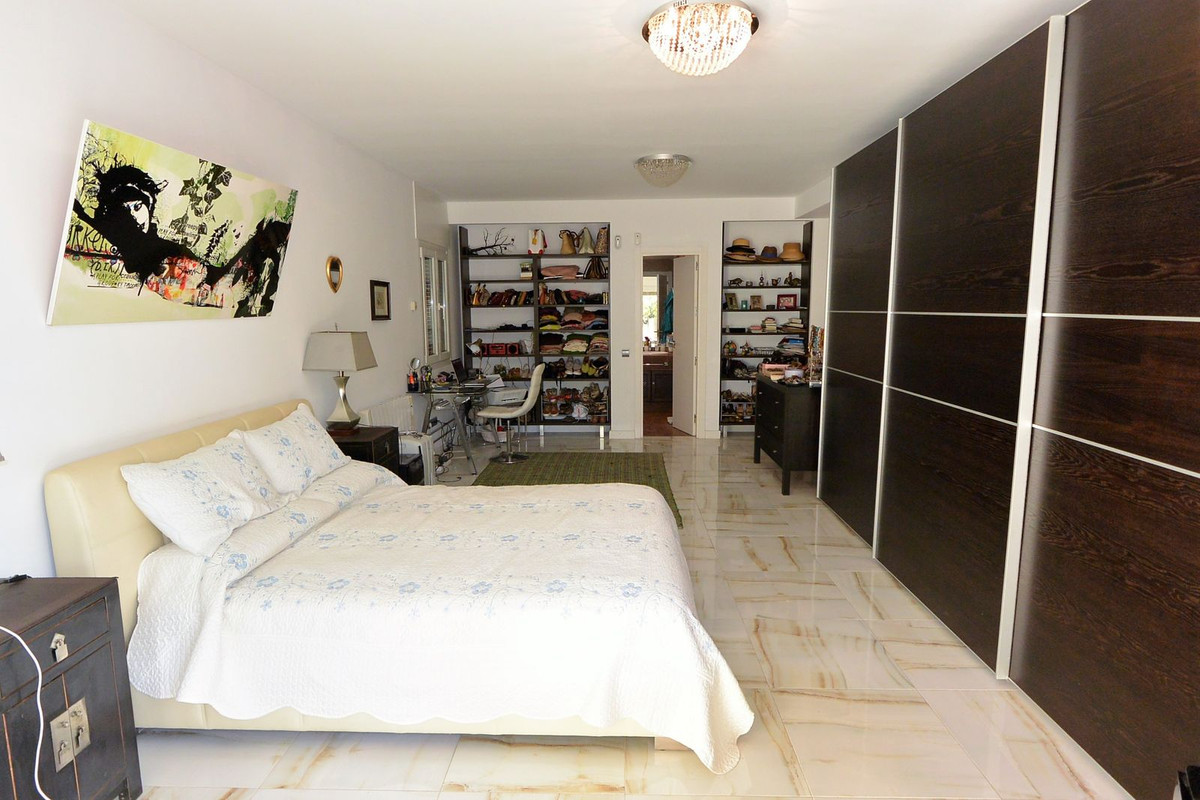 Appartement te koop in The Golden Mile | 2 slaapkamers H5442028