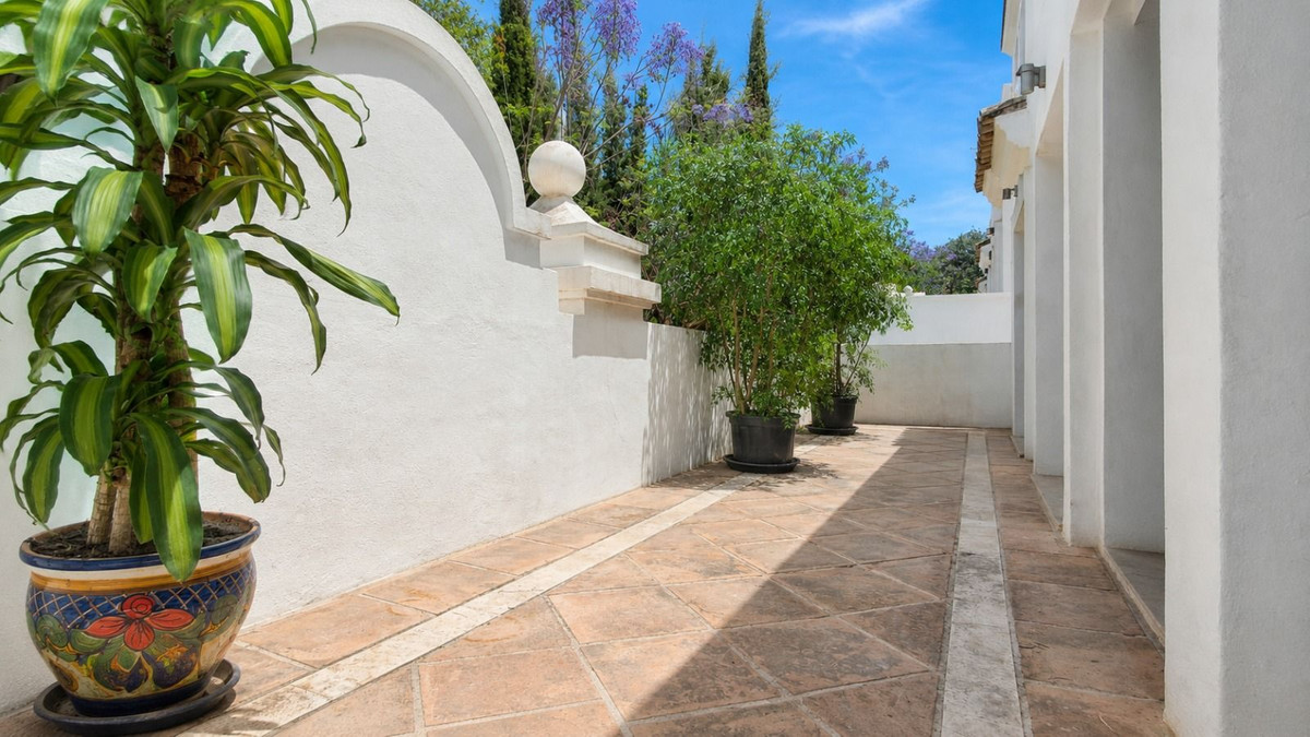 Appartement te koop in The Golden Mile | 3 slaapkamers H5442256