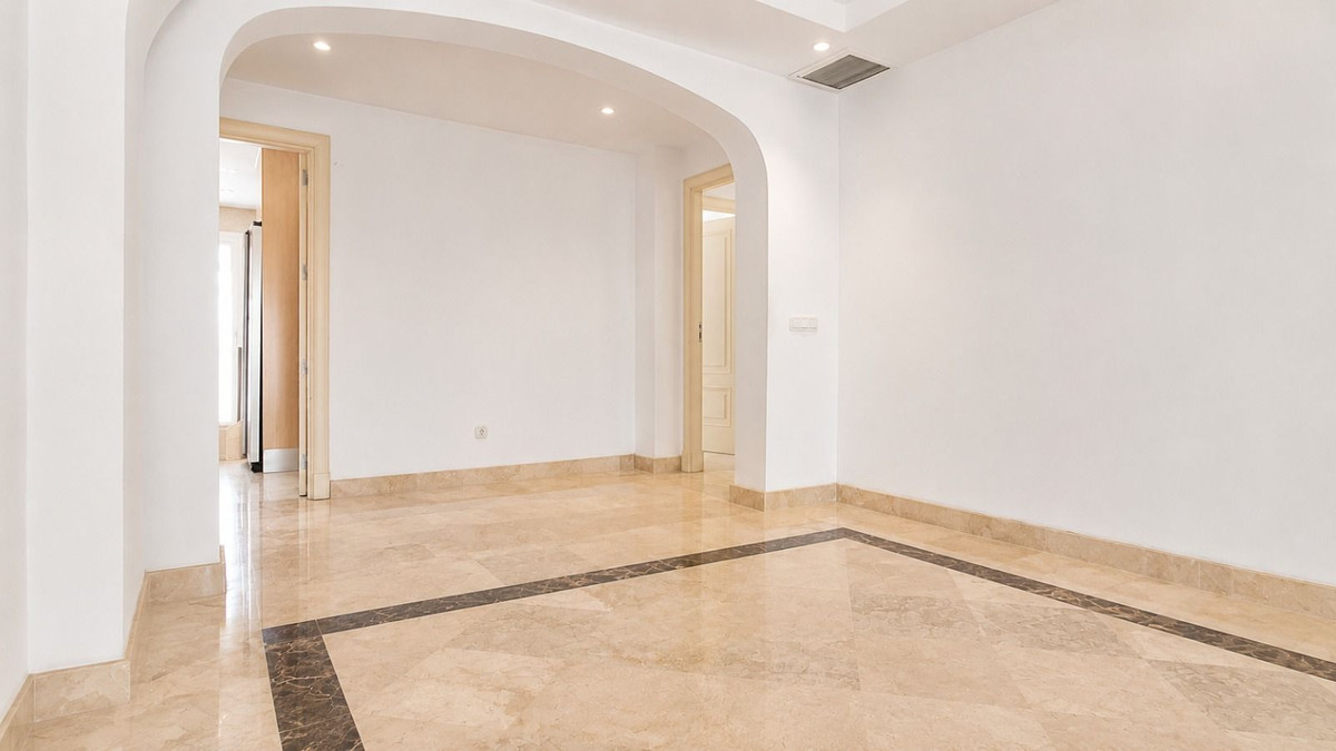 Appartement te koop in The Golden Mile | 3 slaapkamers H5442256