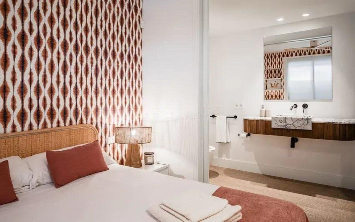 Appartement te koop in The Golden Mile | 3 slaapkamers H5451829