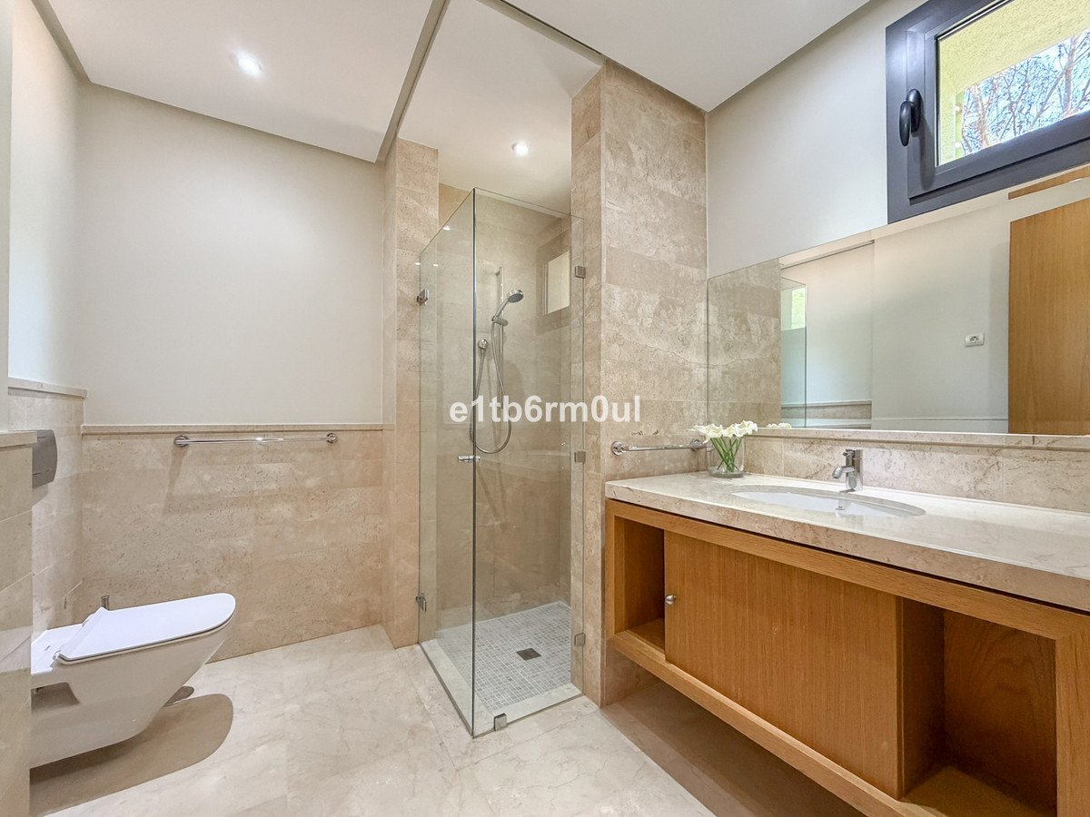 Appartement te koop in The Golden Mile | 3 slaapkamers H5464195