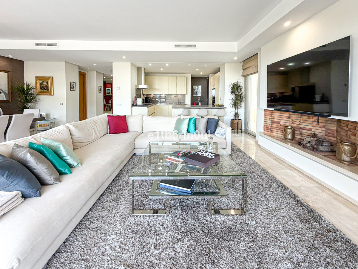 Appartement te koop in The Golden Mile | 3 slaapkamers H5464195