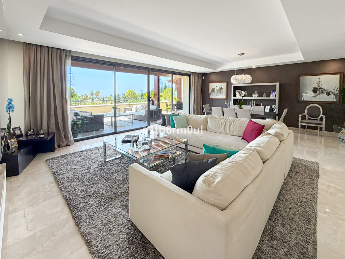 Appartement te koop in The Golden Mile | 3 slaapkamers H5464195