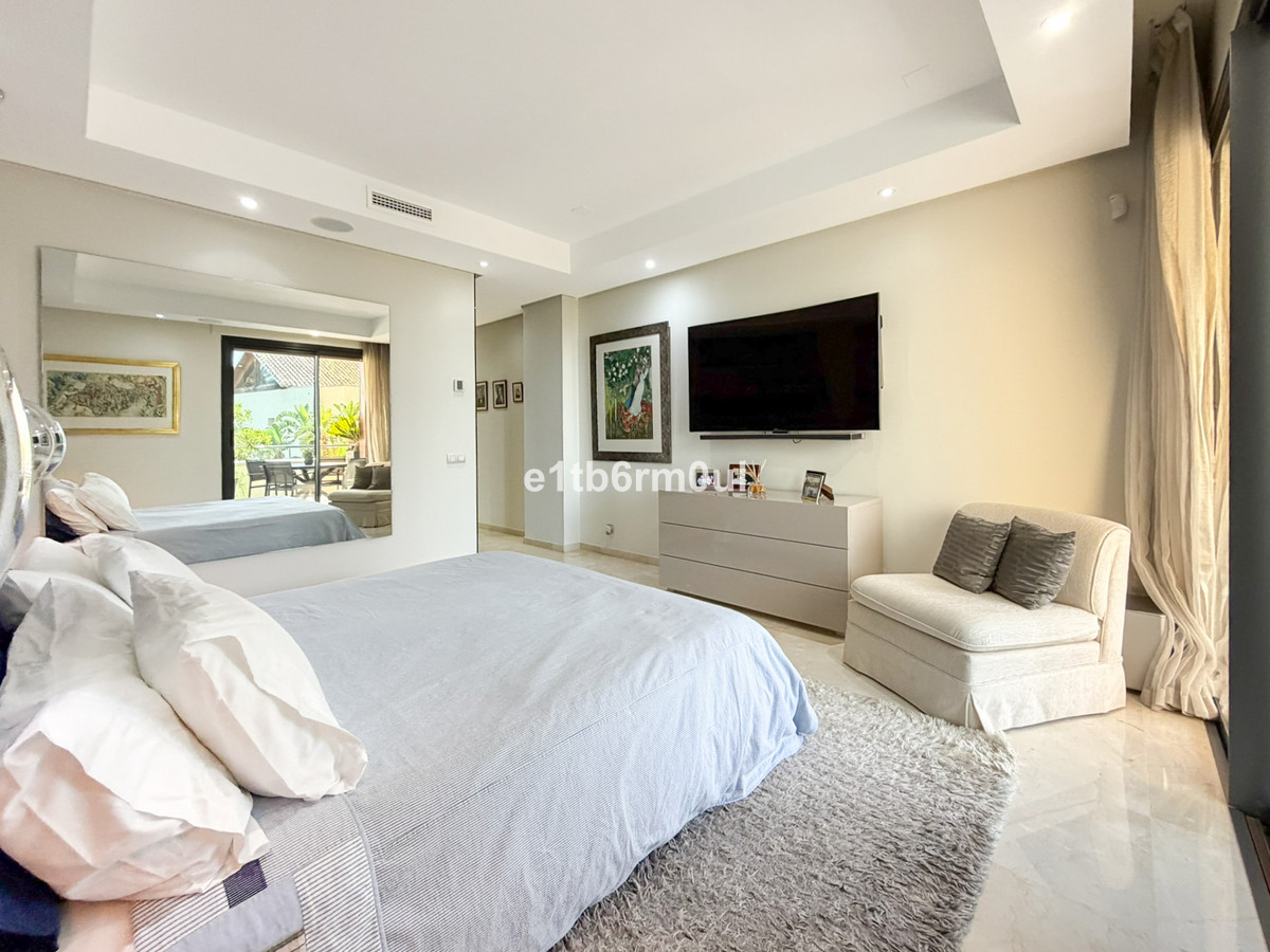 Appartement te koop in The Golden Mile | 3 slaapkamers H5464195